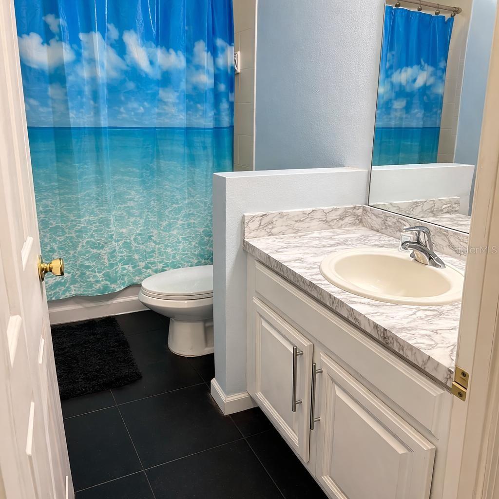 ENCLAVE/MOSS PARK - Residential Lease