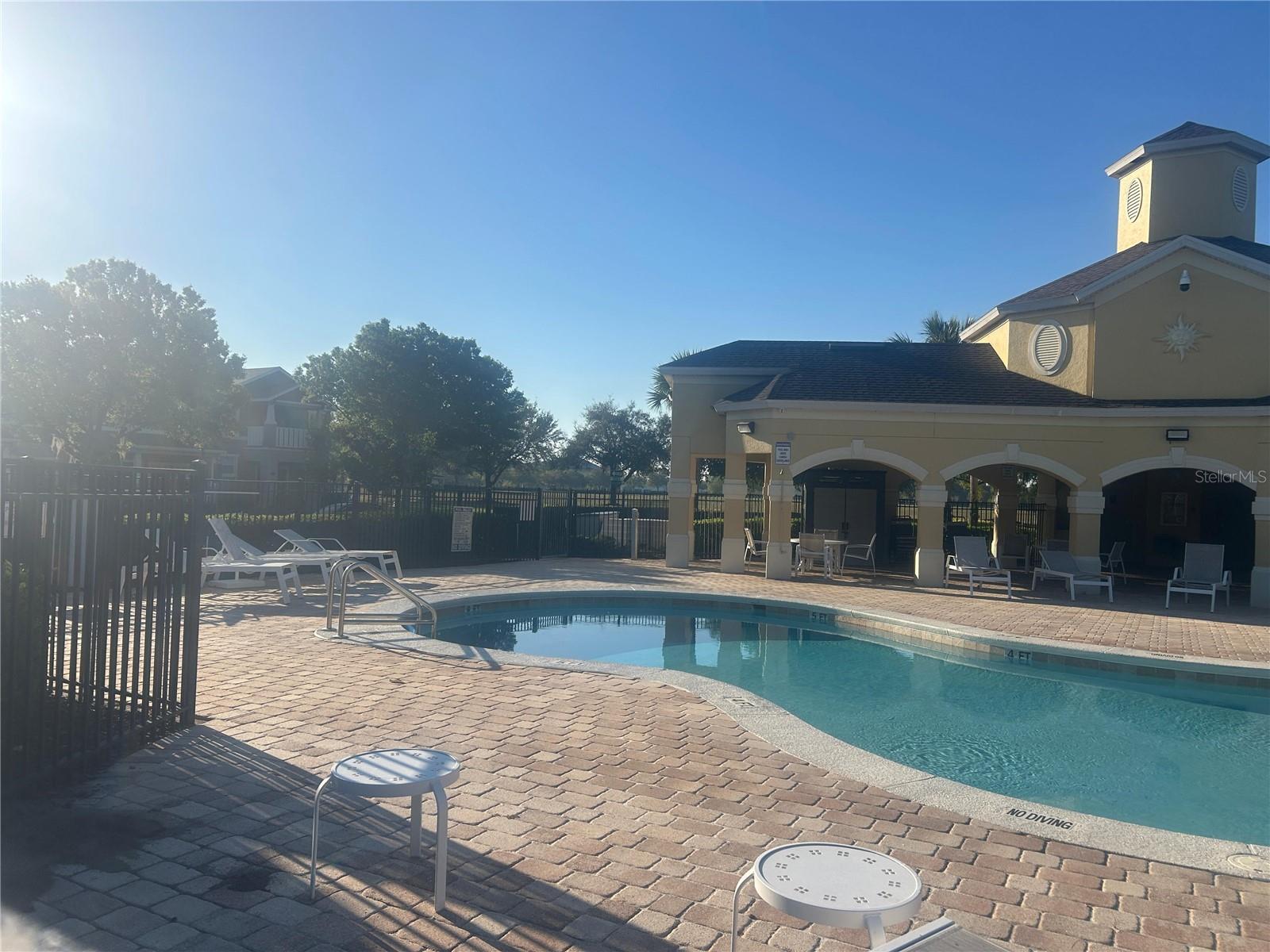 ENCLAVE/MOSS PARK - Residential Lease