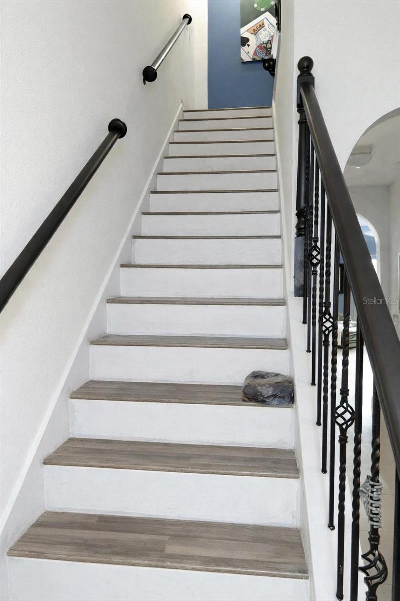 ENCLAVE/MOSS PARK - Residential Lease