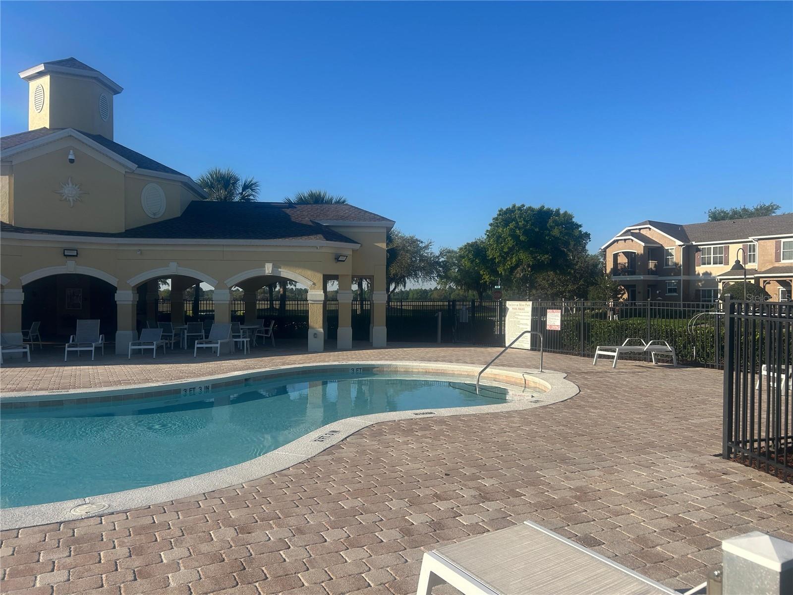 ENCLAVE/MOSS PARK - Residential Lease