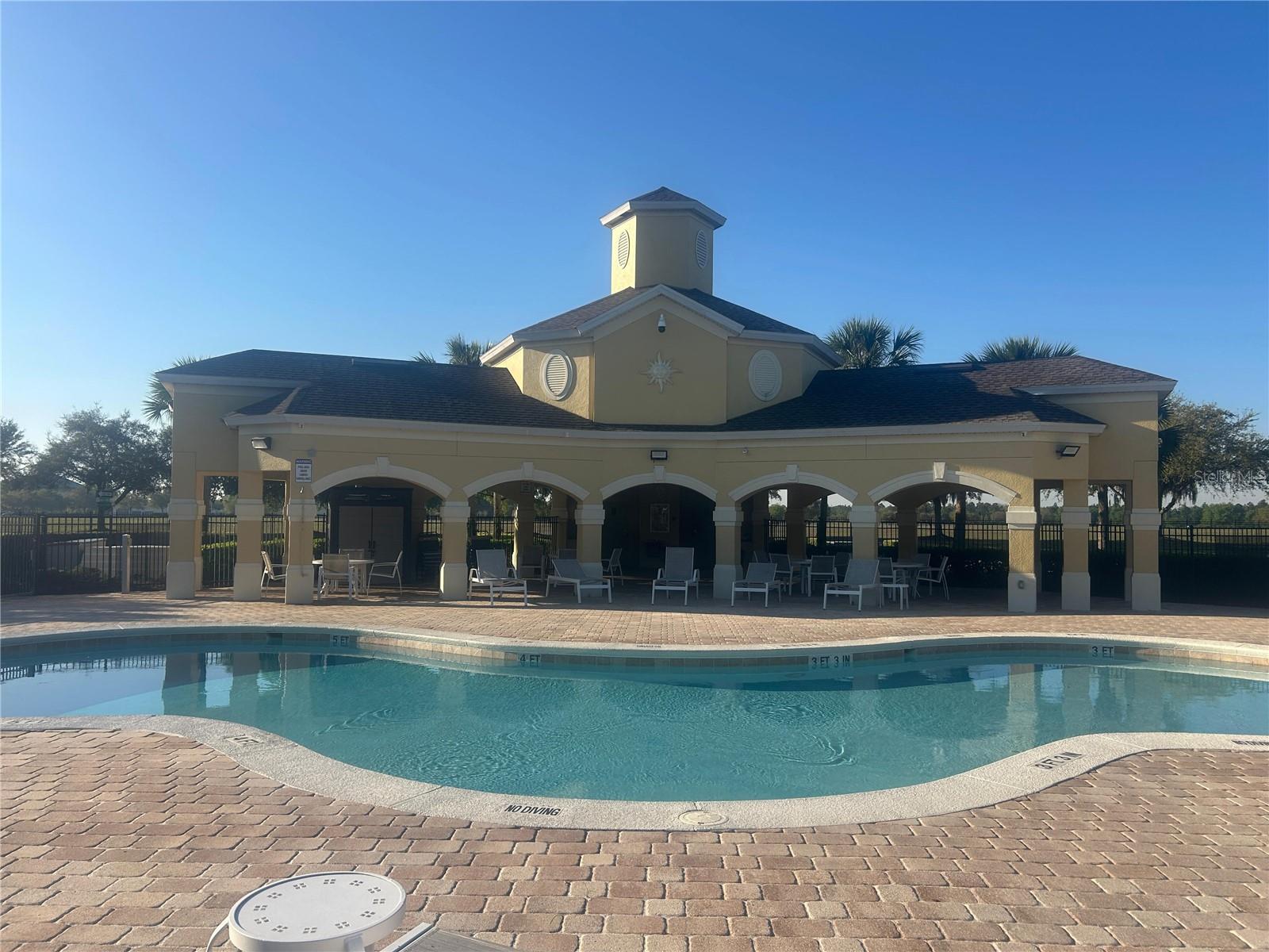 ENCLAVE/MOSS PARK - Residential Lease