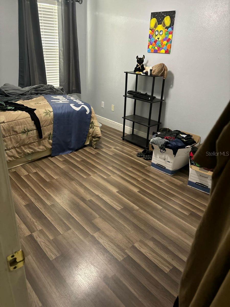 ENCLAVE/MOSS PARK - Residential Lease