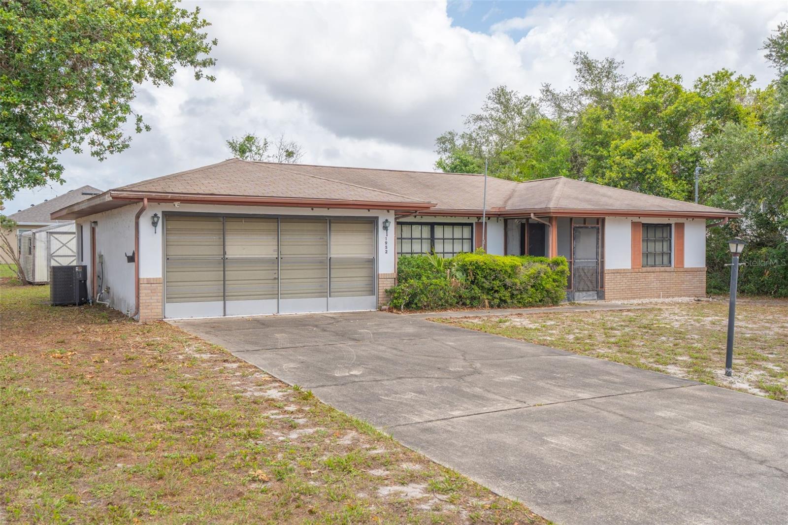 DELTONA LAKES UNIT 13 - Residential