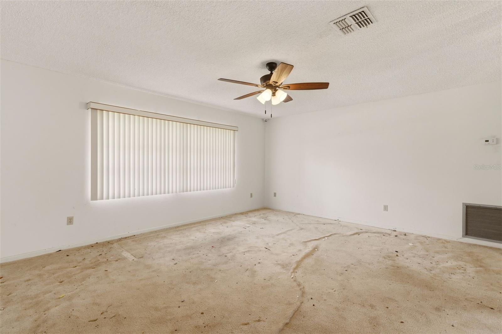 DELTONA LAKES UNIT 13 - Residential