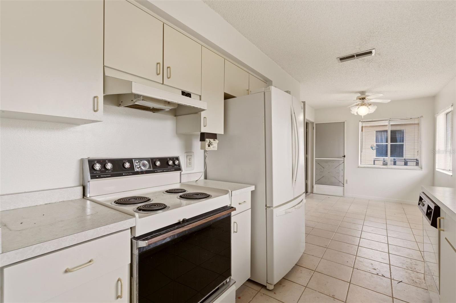 DELTONA LAKES UNIT 13 - Residential