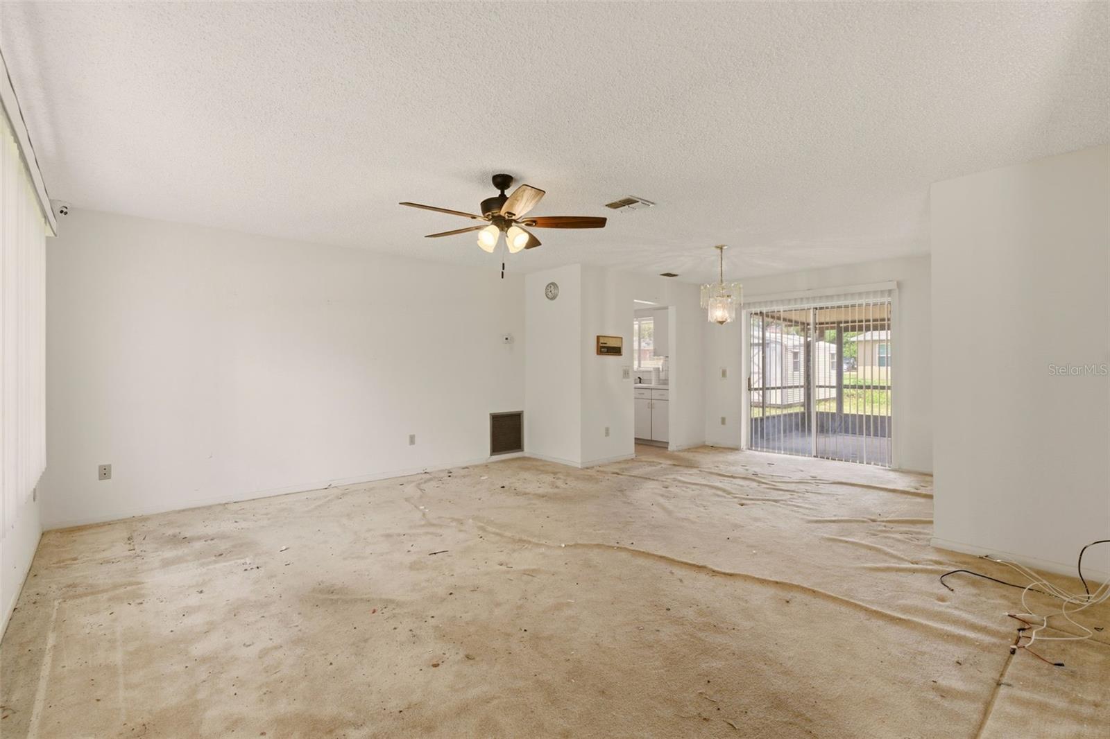 DELTONA LAKES UNIT 13 - Residential
