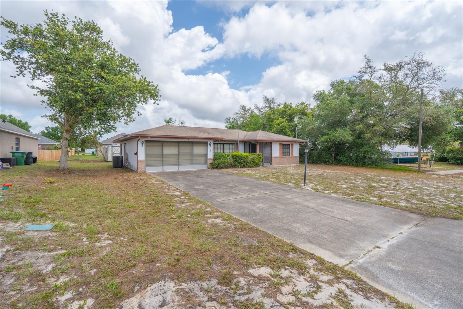 DELTONA LAKES UNIT 13 - Residential