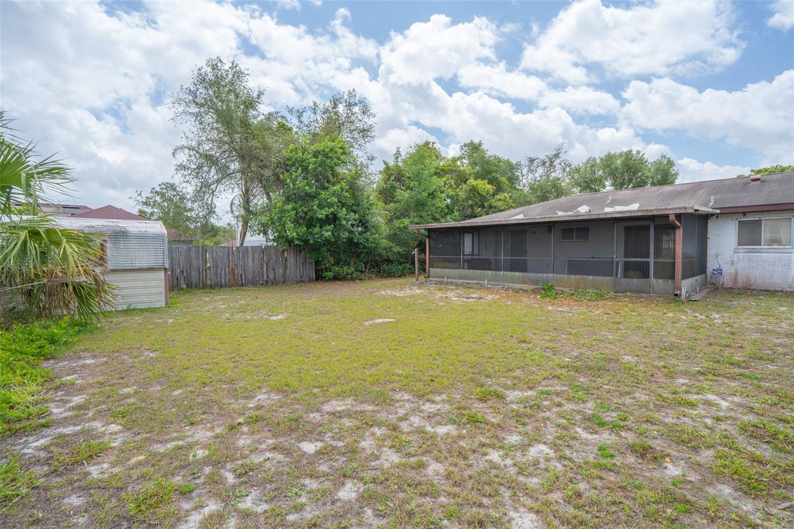 DELTONA LAKES UNIT 13 - Residential