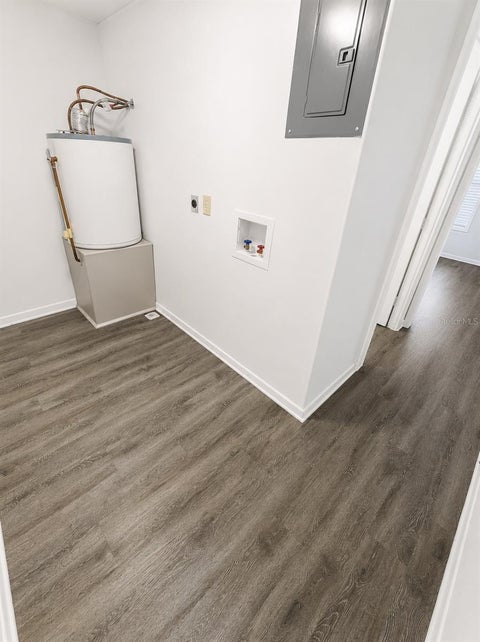 Tiny photo for 420 Mills Street #32, Leesburg, FL 34748 (MLS # OM728167)
