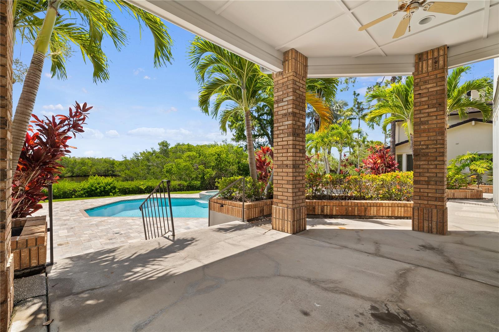 PINELLAS FARMS - Residential