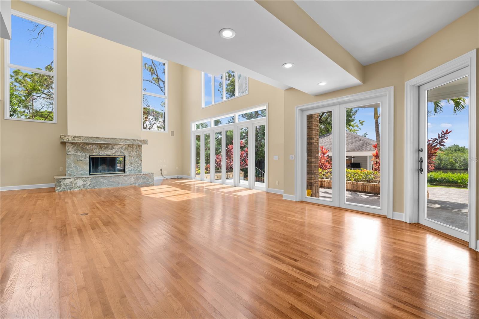 PINELLAS FARMS - Residential