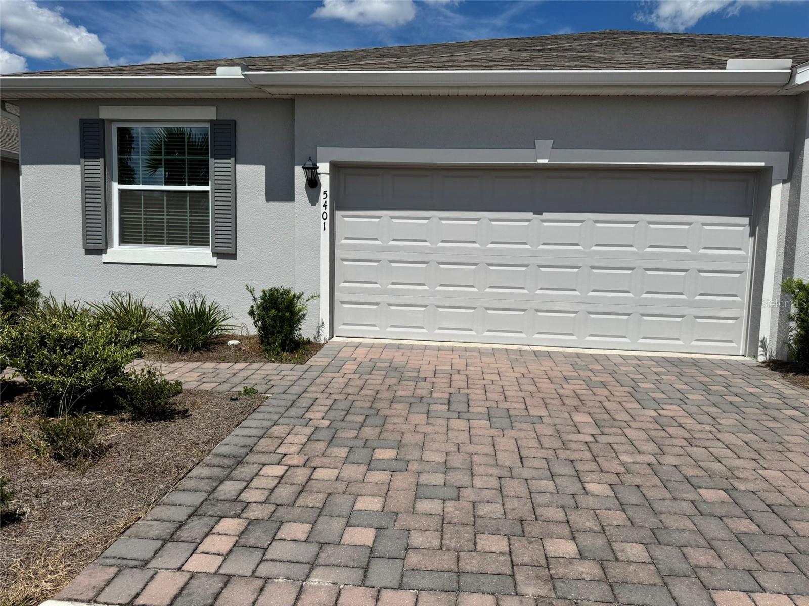 RESORT STYLE LIVING less than 10 minutes to WEC - 2 Bedroom, 2 Bathroom Home with Office/Den/3rd Bedroom. Available for Seasonal Rental! Located in the highly sought after NW Ocala gated Community of Ocala Preserve Home is FULLY FURNISHED and equipped with everything you need during your stay. Light and bright open floor plan home. Bedrooms and bathrooms are separated for extra privacy. Master suite with walk in shower, double sinks, large walk-in closet. Secondary bedroom at front of the house with full bath that includes shower/tub combo. Granite in all wet areas, stainless steel appliances and large island. Rental rate includes HOA & all community amenities such as golf, swimming pools, fitness center, tennis, pickleball, club membership, high-speed internet, lawn care, pest control. Electric, trash and water/sewer included for seasonal rental. No age restrictions.