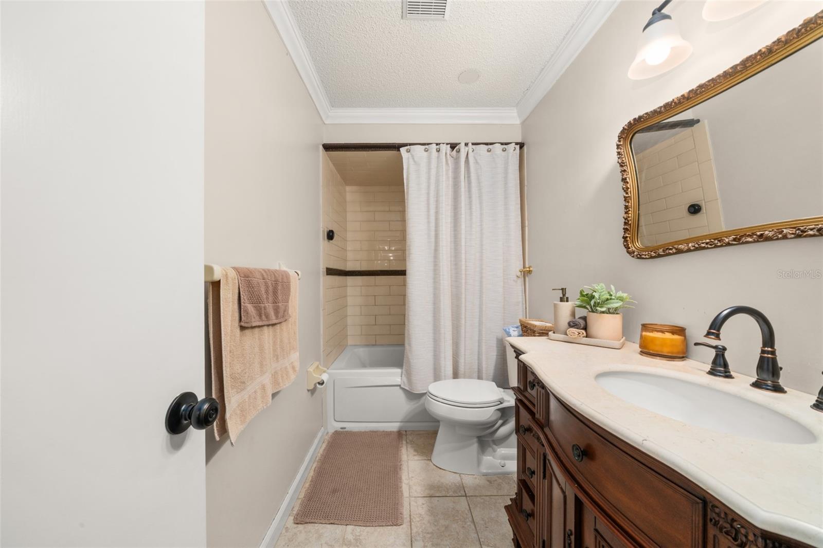 LAKE HAVEN ESTATES - Residential