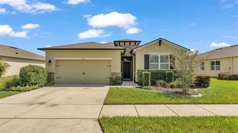 A home in WINTER HAVEN