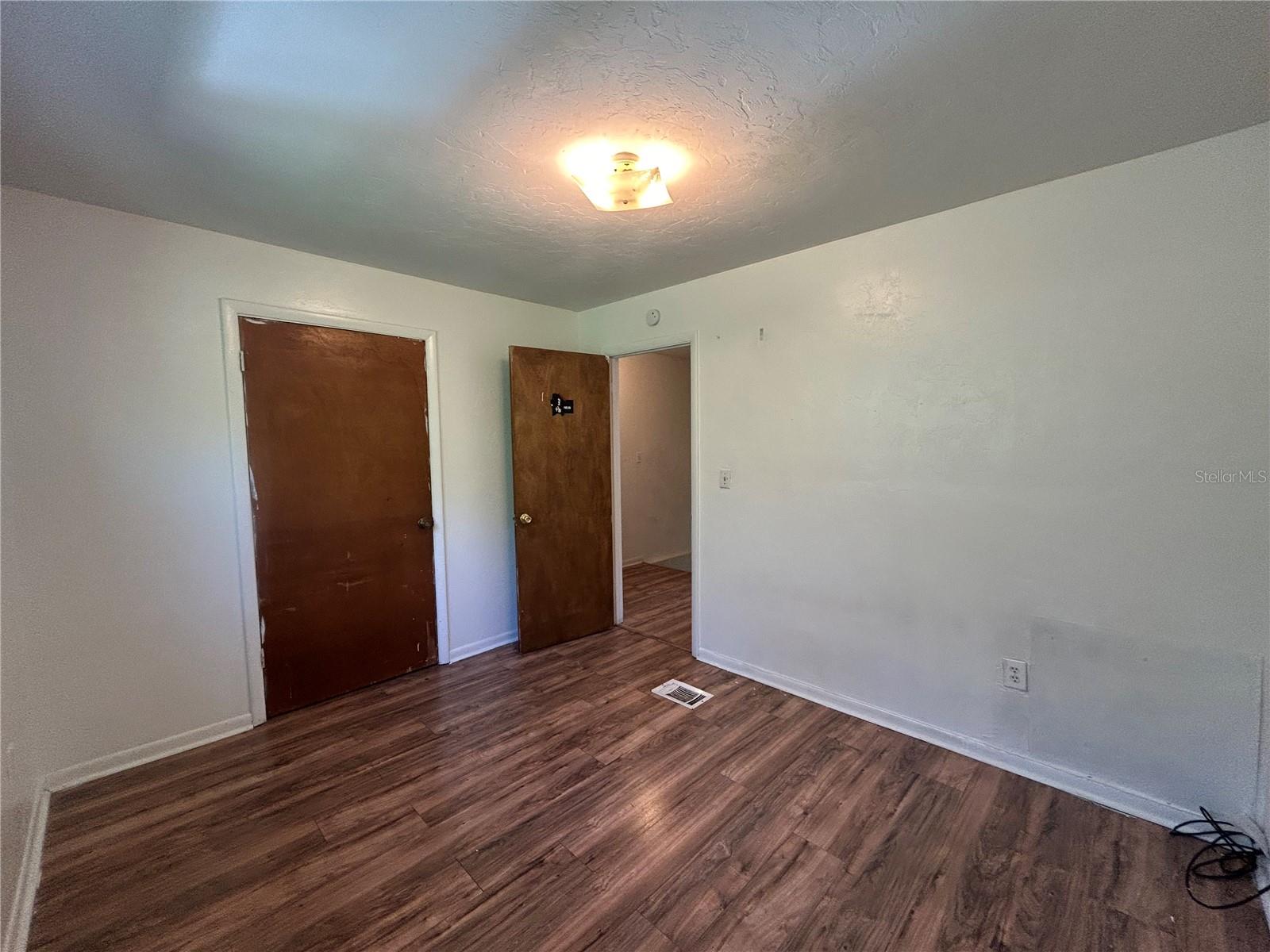 PHOENIX SUB NAPIER GRT - Residential Lease