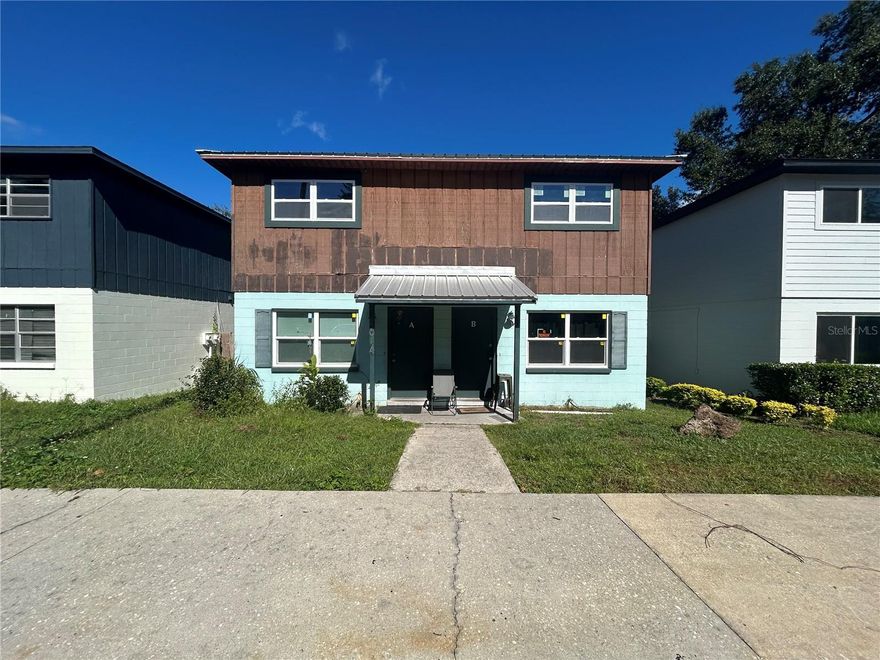 Prime SW Gainesville Townhouse: 2 Bed / 1.5 Bath Near UF & Shands!

Welcome home to a charming, well-maintained two-story townhome in the highly sought-after Phoenix neighborhood of Southwest Gainesville. This property offers the ideal combination of convenience and comfortable living, situated just minutes from the University of Florida, Shands Hospital, the VA, and the massive retail and dining options at Butler Plaza and Celebration Pointe.

This is a spacious 2-bedroom, 1.5-bathroom unit featuring a fantastic layout with separate living and sleeping areas across two floors. Downstairs, you'll find the main living space and a convenient half-bathroom for guests, while both large bedrooms and the full bathroom are located upstairs with large closets.