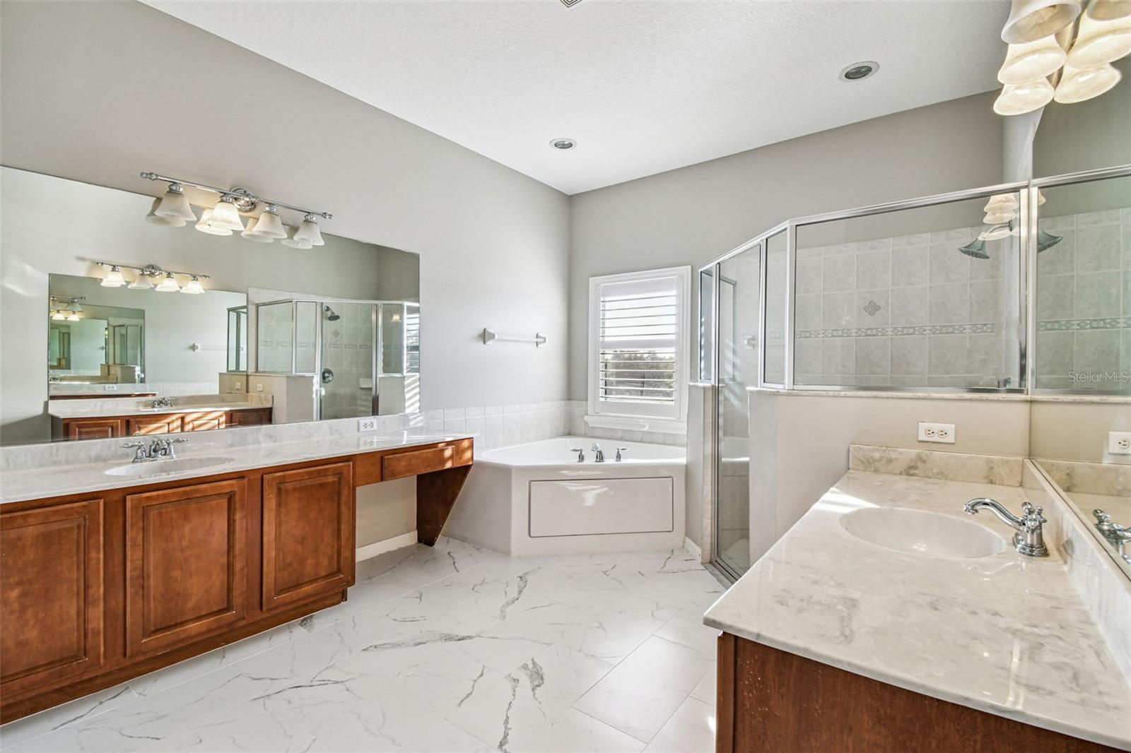 LIVE OAK PRESERVE PH 1B VILLAGES 02 07 - Residential