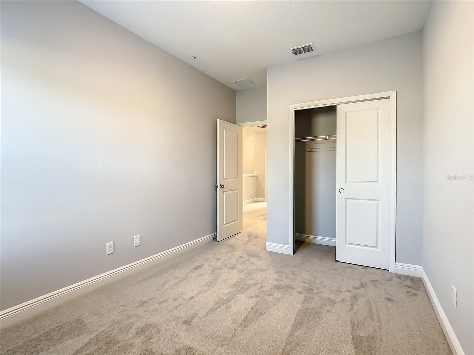 SEMINOLE CROSSING TWNHMS - Residential Lease