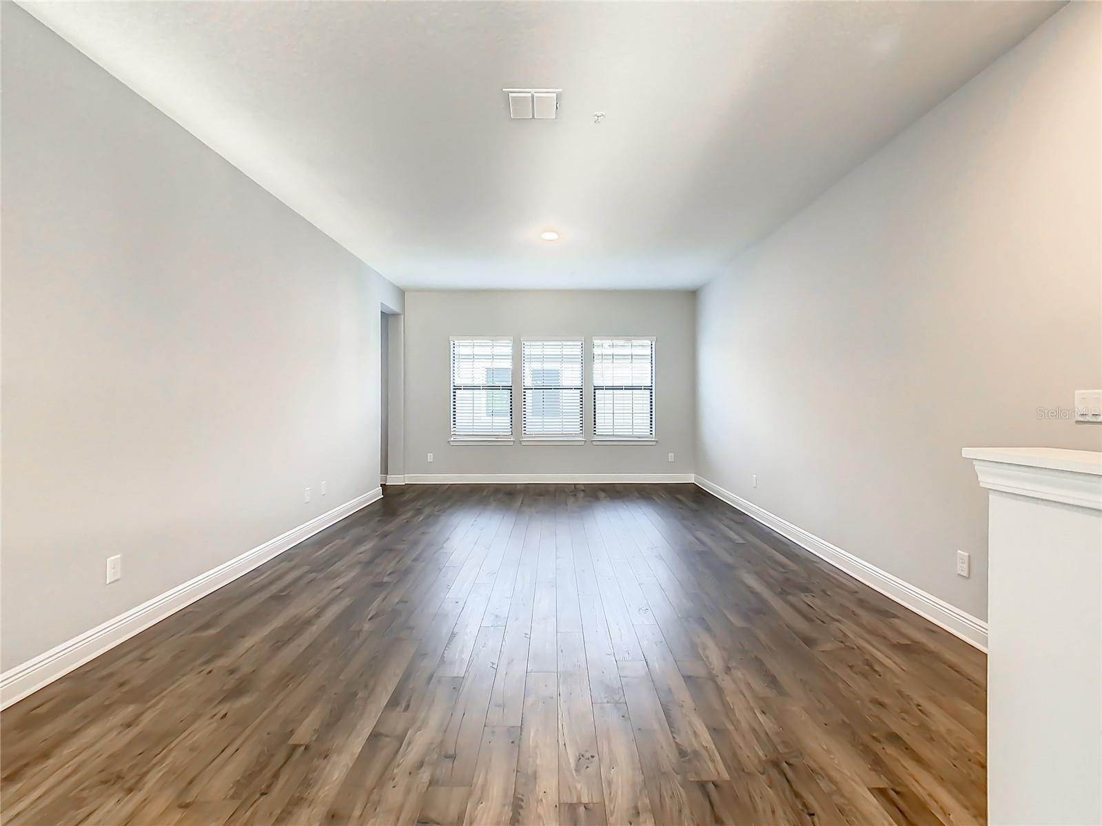 SEMINOLE CROSSING TWNHMS - Residential Lease