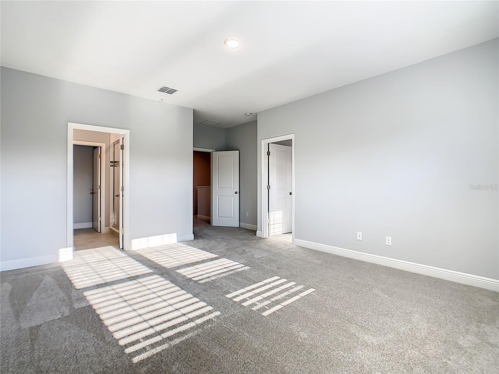 SEMINOLE CROSSING TWNHMS - Residential Lease