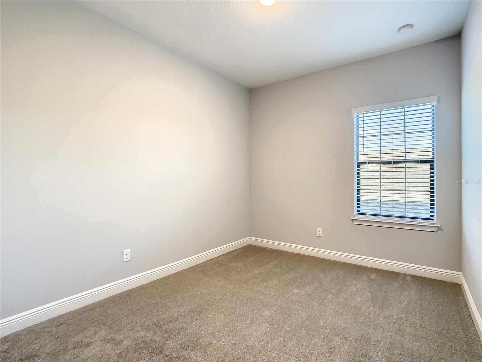 SEMINOLE CROSSING TWNHMS - Residential Lease