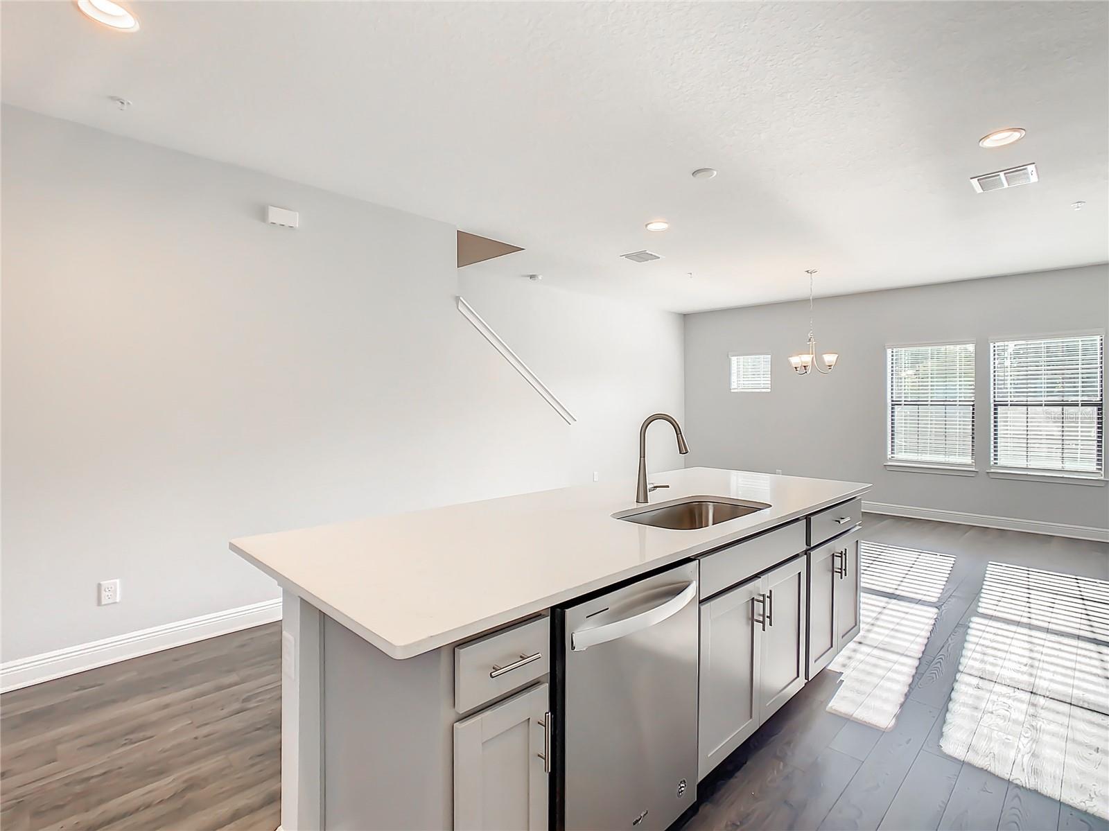 SEMINOLE CROSSING TWNHMS - Residential Lease