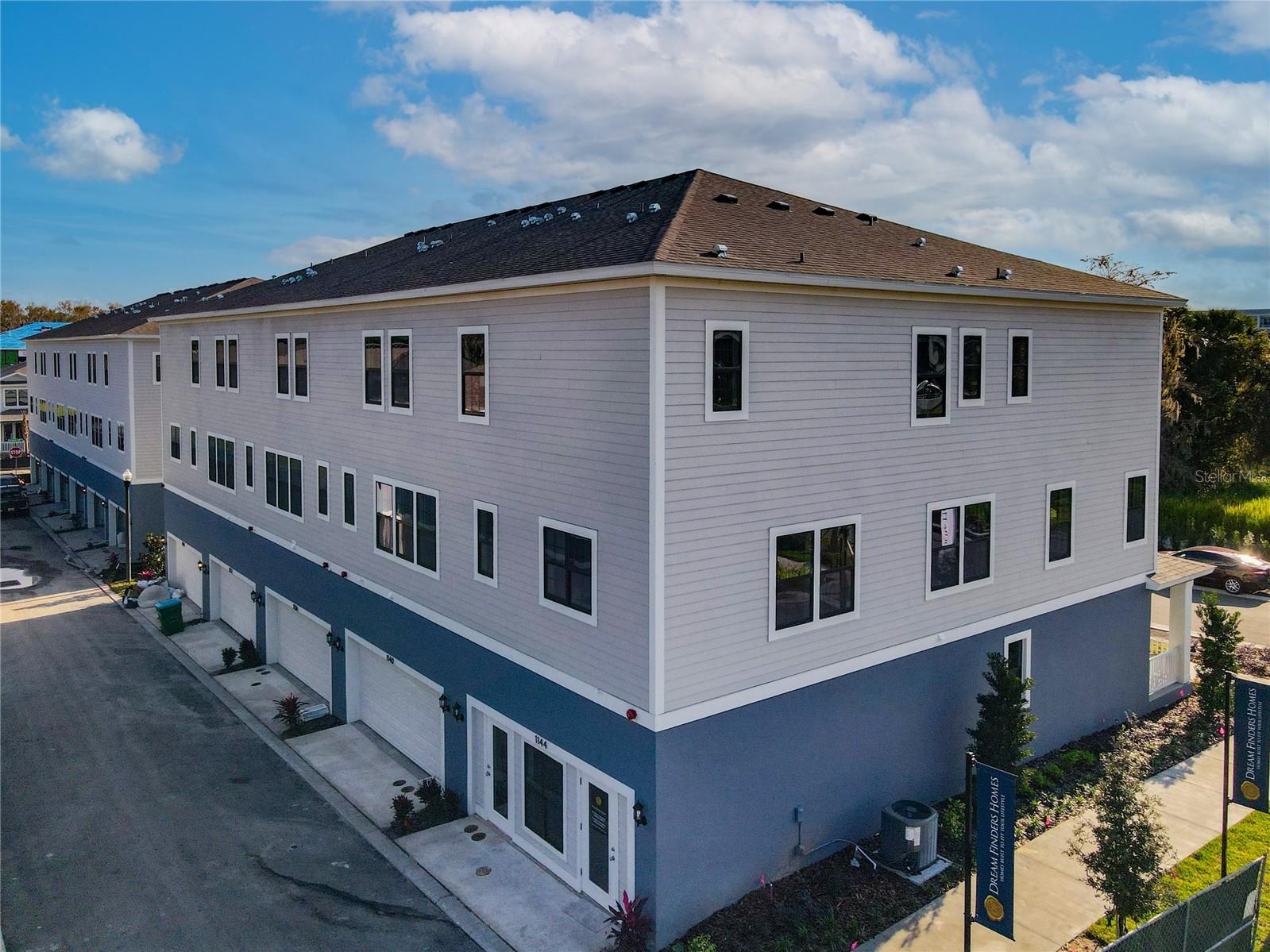 SEMINOLE CROSSING TWNHMS - Residential Lease