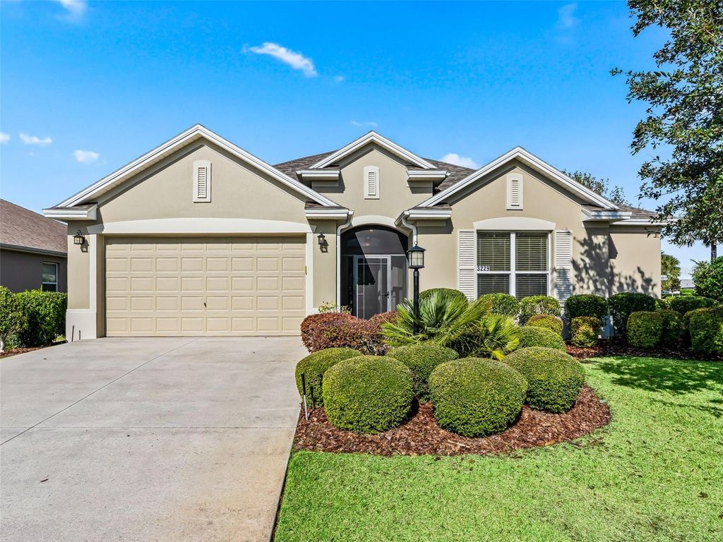 Photo of 3229 Killington Loop, The Villages, FL 32163 (MLS # G5105368)