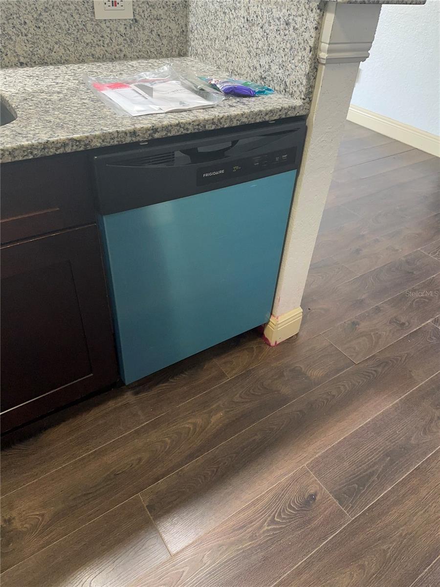 REGENCY GARDENS - Residential