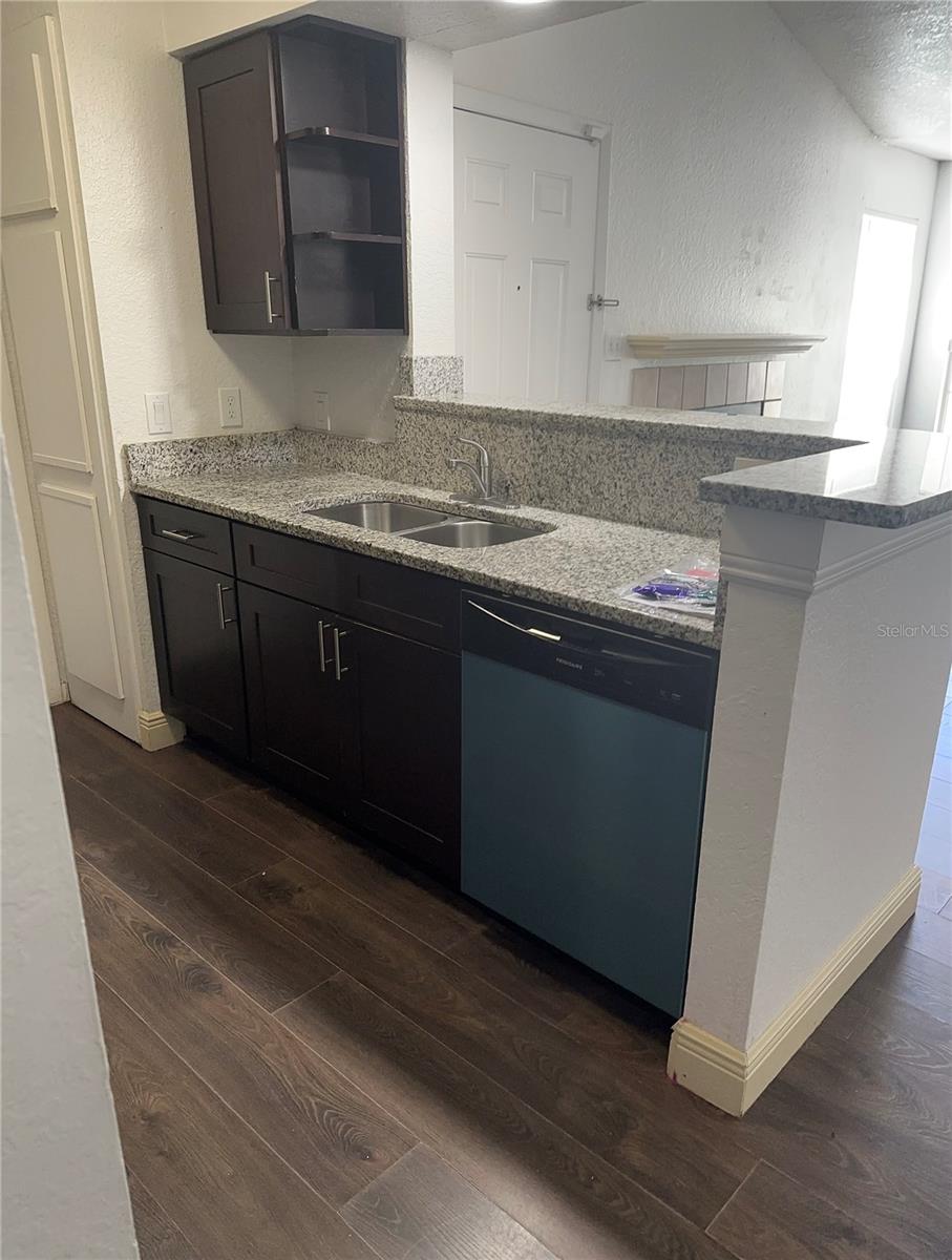 REGENCY GARDENS - Residential