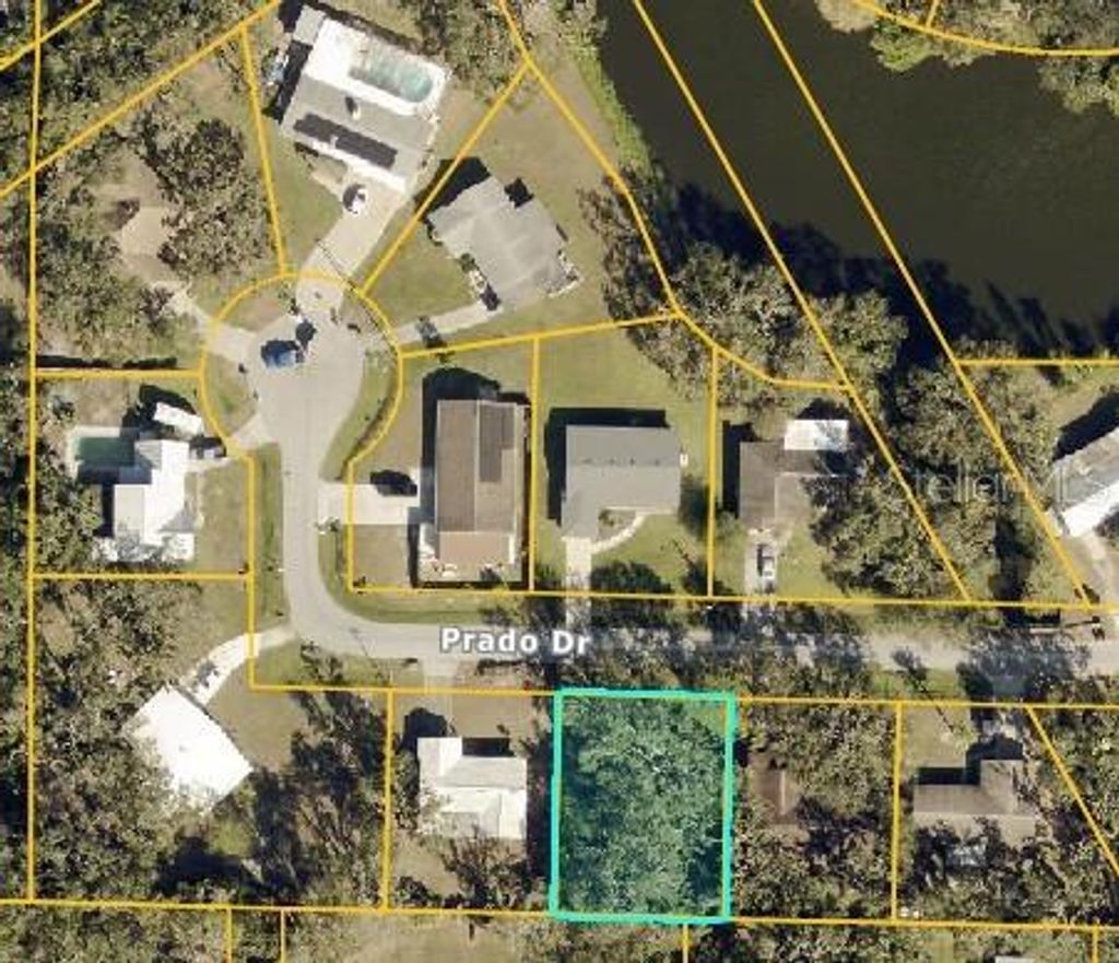 Photo of 53 Prado Drive, Sarasota, FL 34235 (MLS # A4665428)