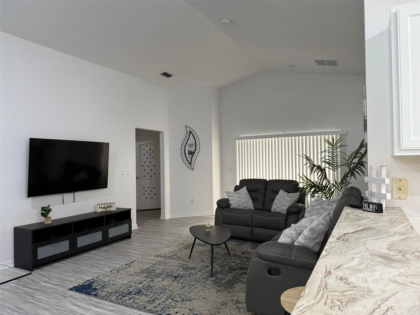 SANDY RIDGE PH 01 - Residential Lease