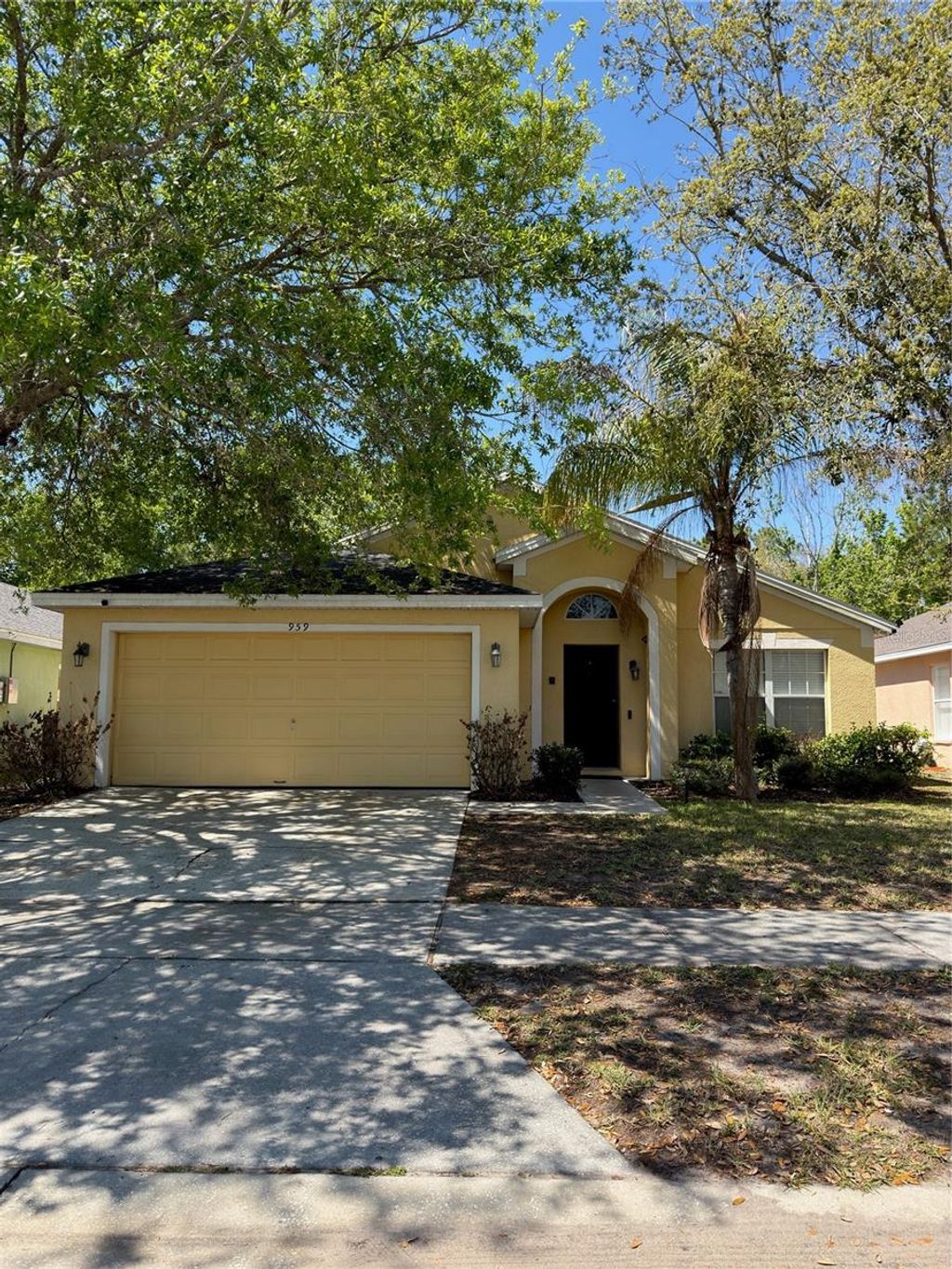 Photo of 959 Sandy Ridge Drive, Davenport, FL 33896 (MLS # S5146276)