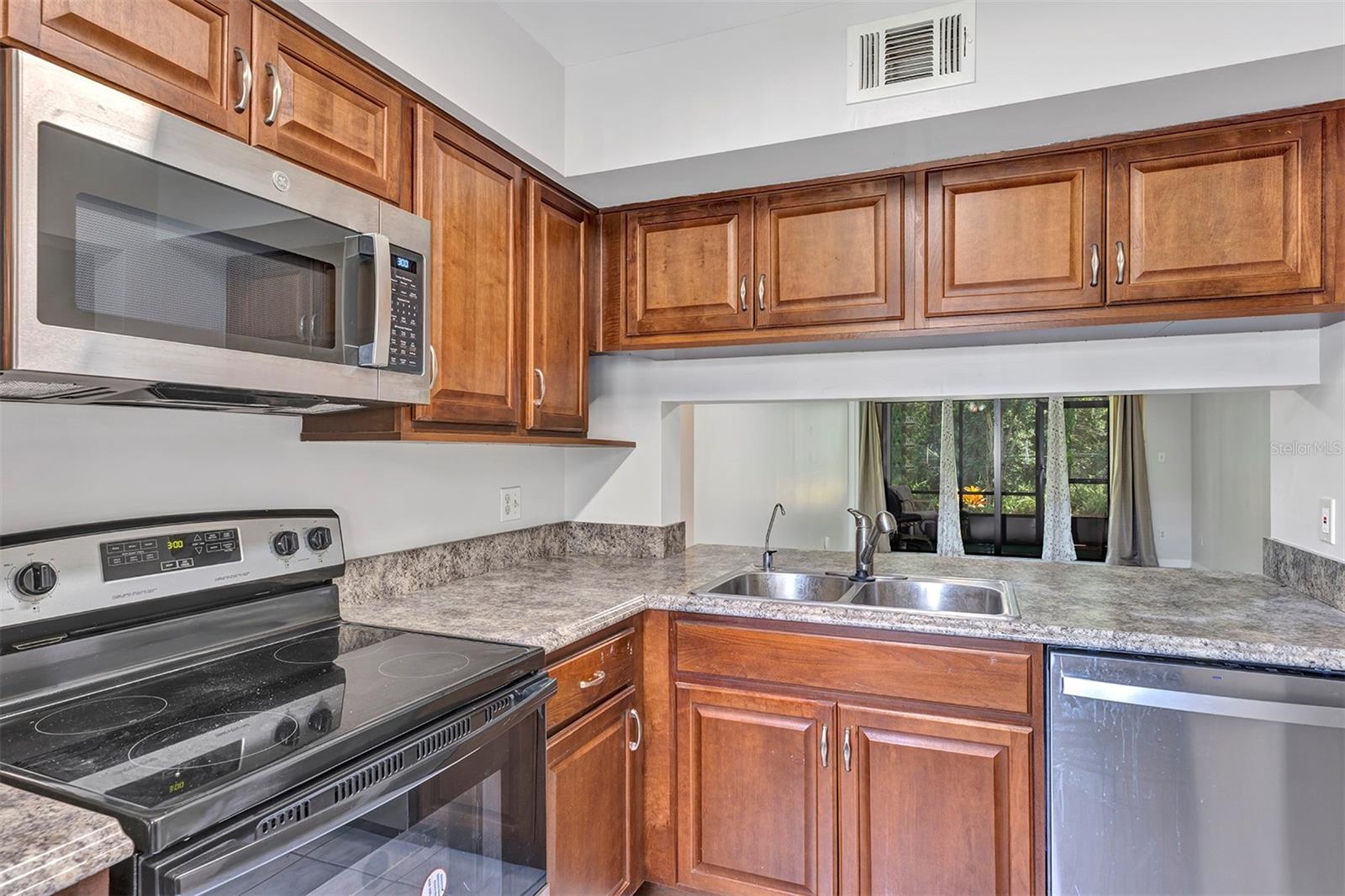 3285 WESTRIDGE BOULEVARD 103