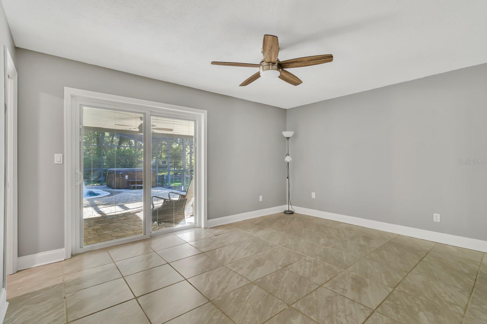 PONKAN PINES - Residential
