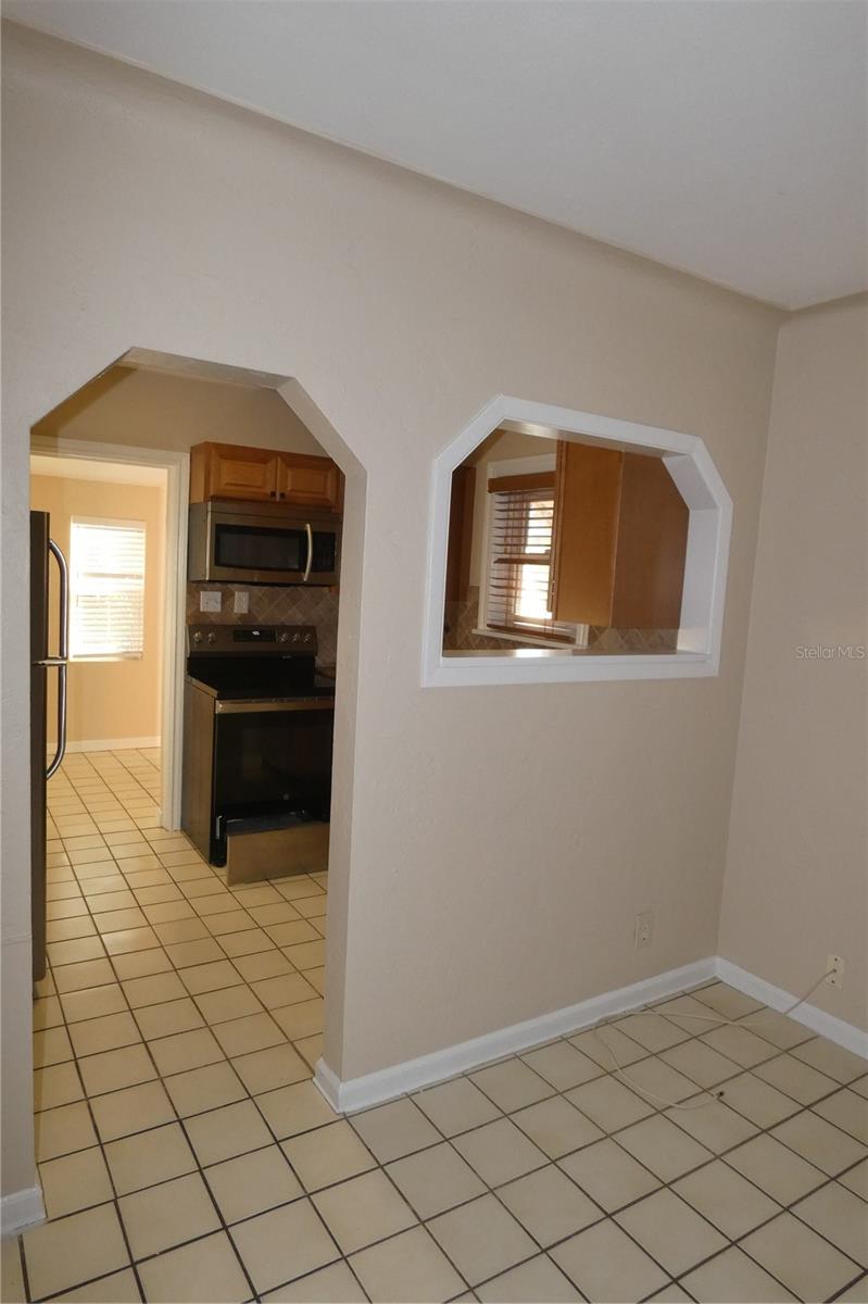 LA SALLE GARDENS - Residential Lease