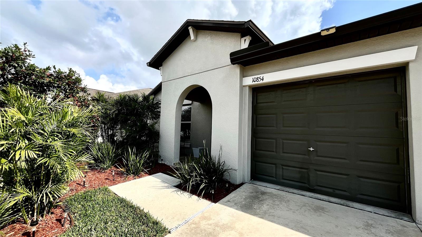 10854 SAGE CANYON DRIVE