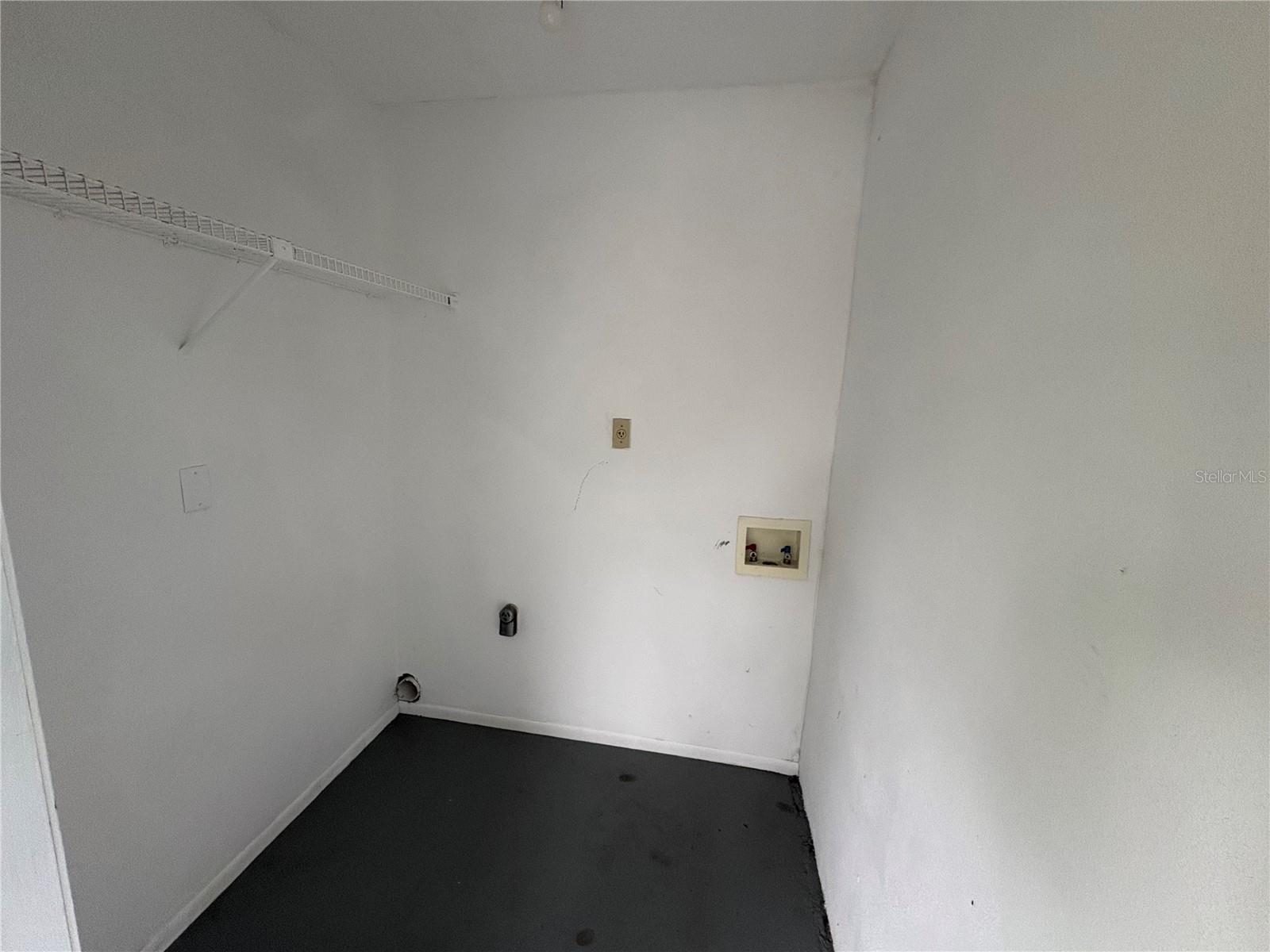 LAKEVIEW CONDO 03 - Residential