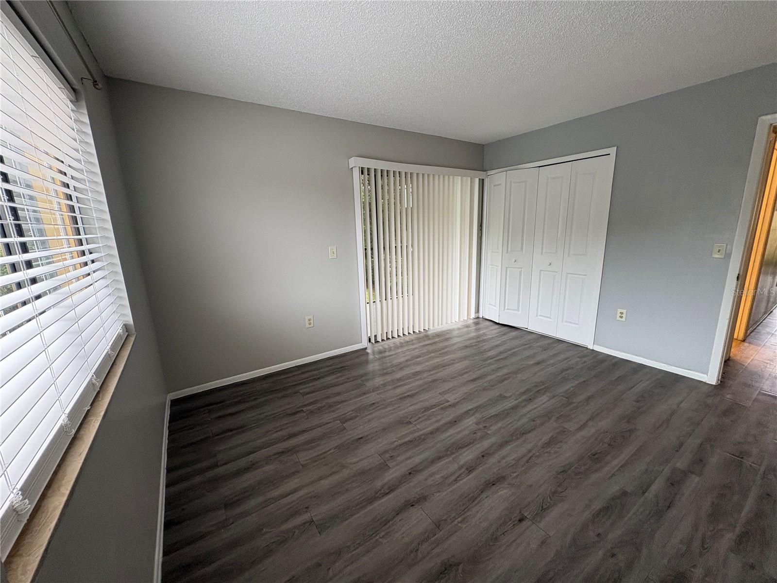 LAKEVIEW CONDO 03 - Residential