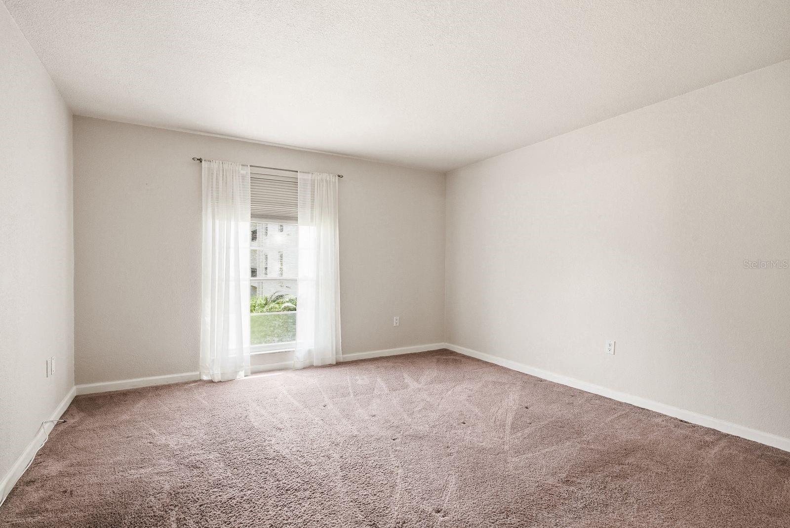 MEDITERRANEAN MANORS - Residential