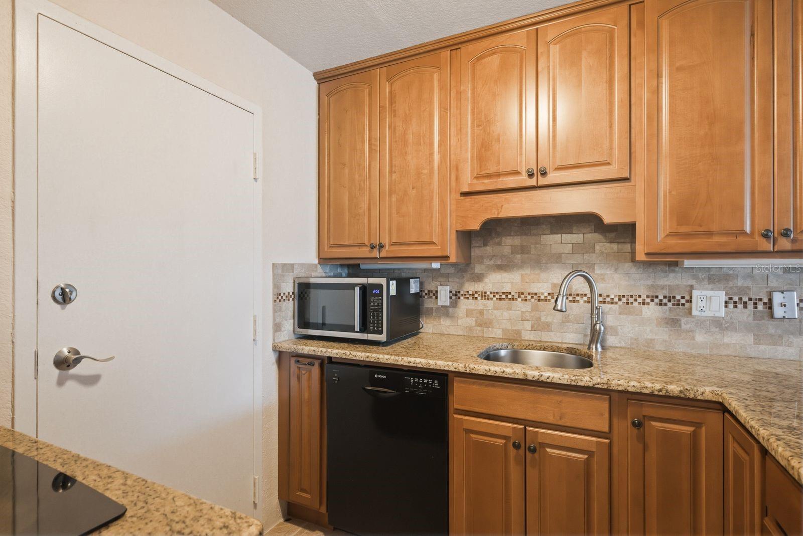 MEDITERRANEAN MANORS - Residential