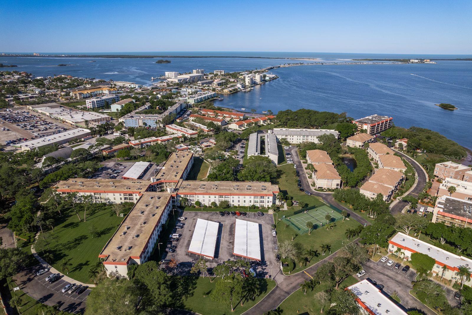 MEDITERRANEAN MANORS - Residential