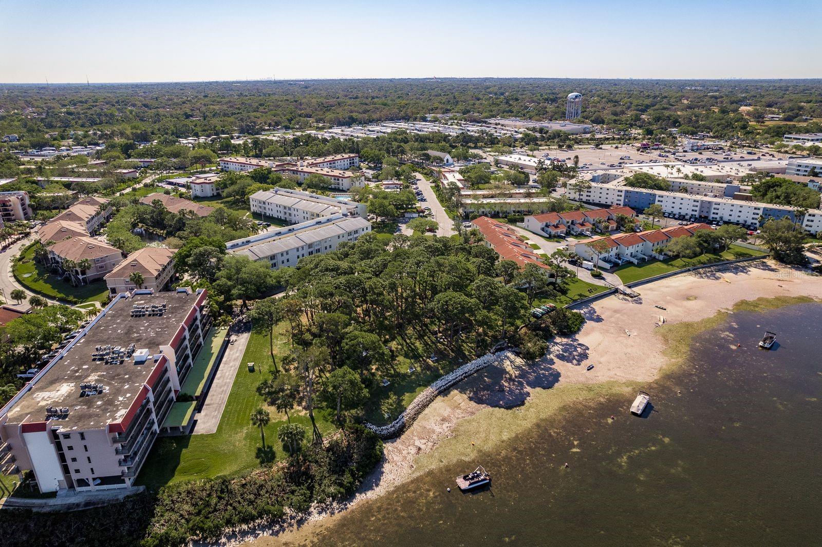 MEDITERRANEAN MANORS - Residential