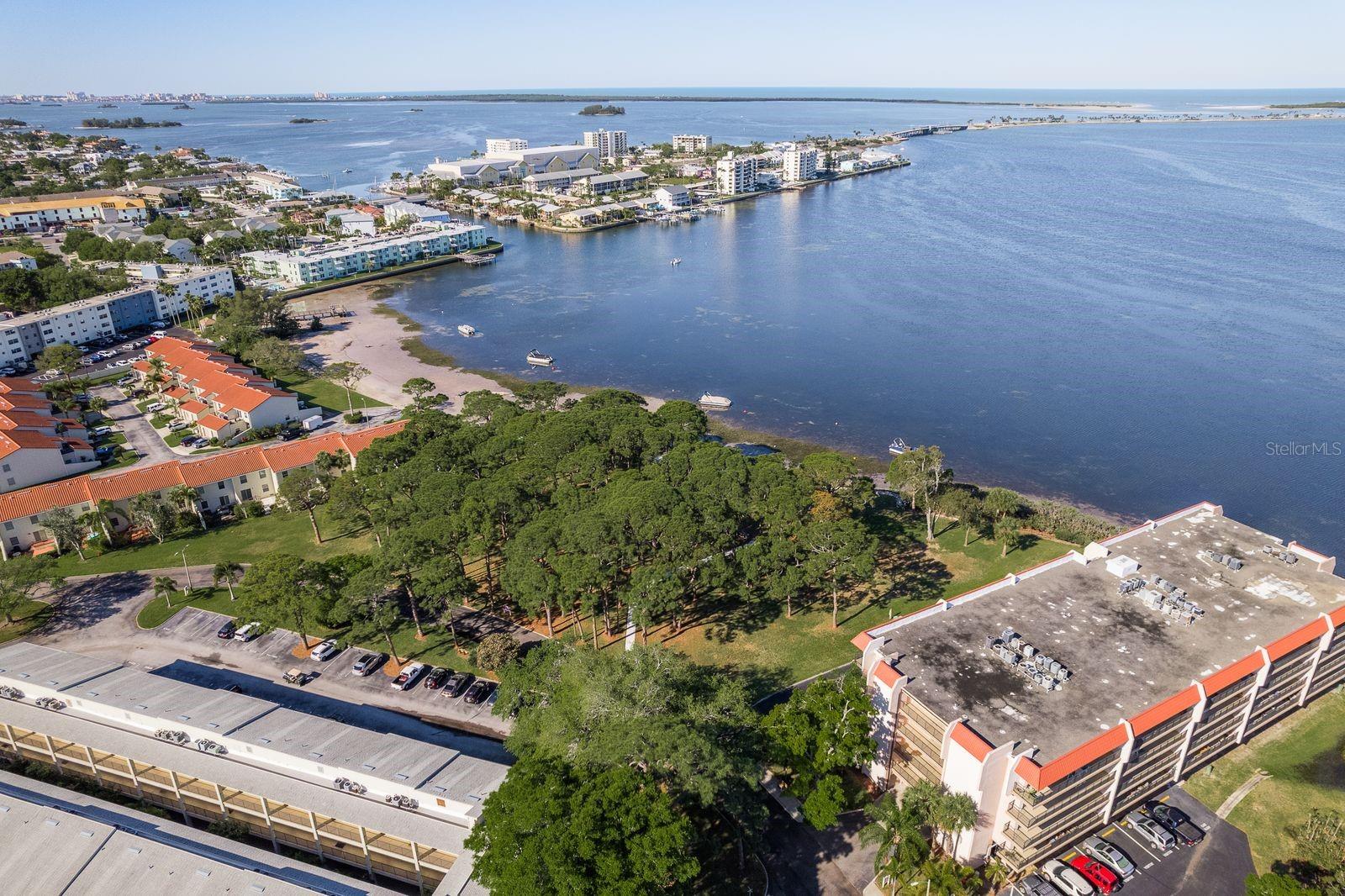 MEDITERRANEAN MANORS - Residential