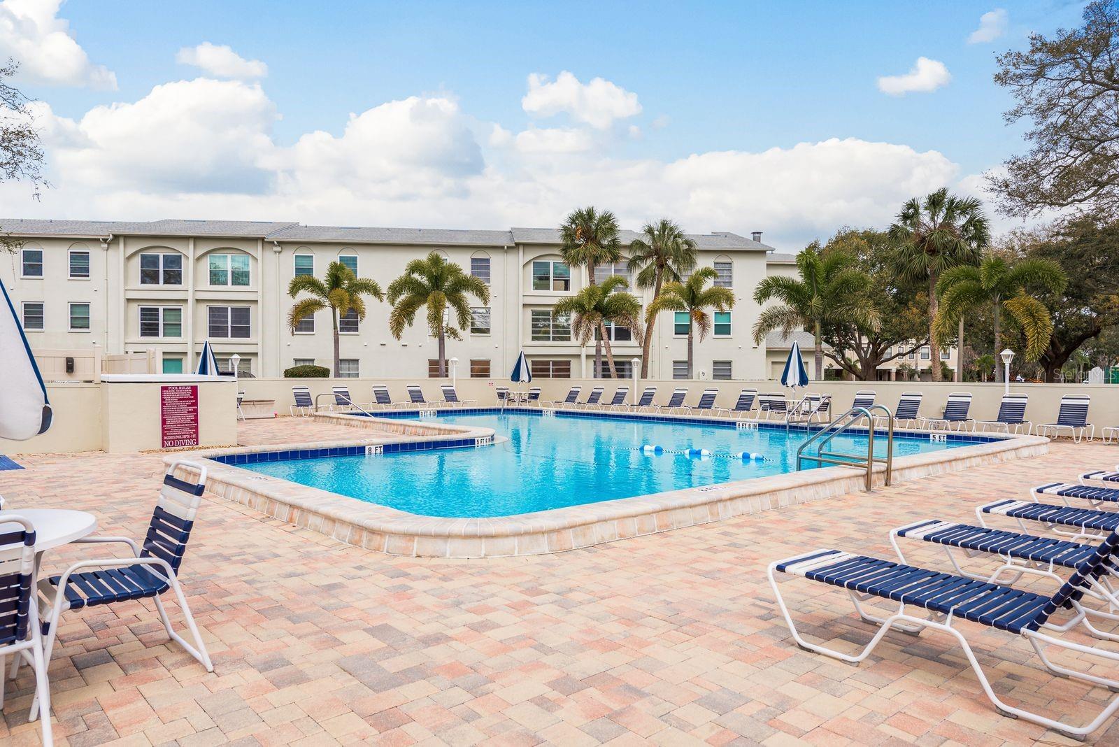 MEDITERRANEAN MANORS - Residential