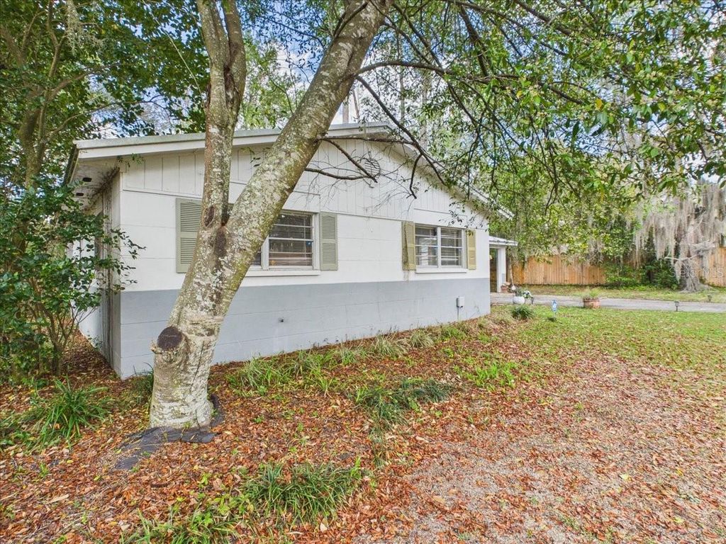 Photo of 3314 NW 45th Avenue, Gainesville, FL 32605 (MLS # G5109969)