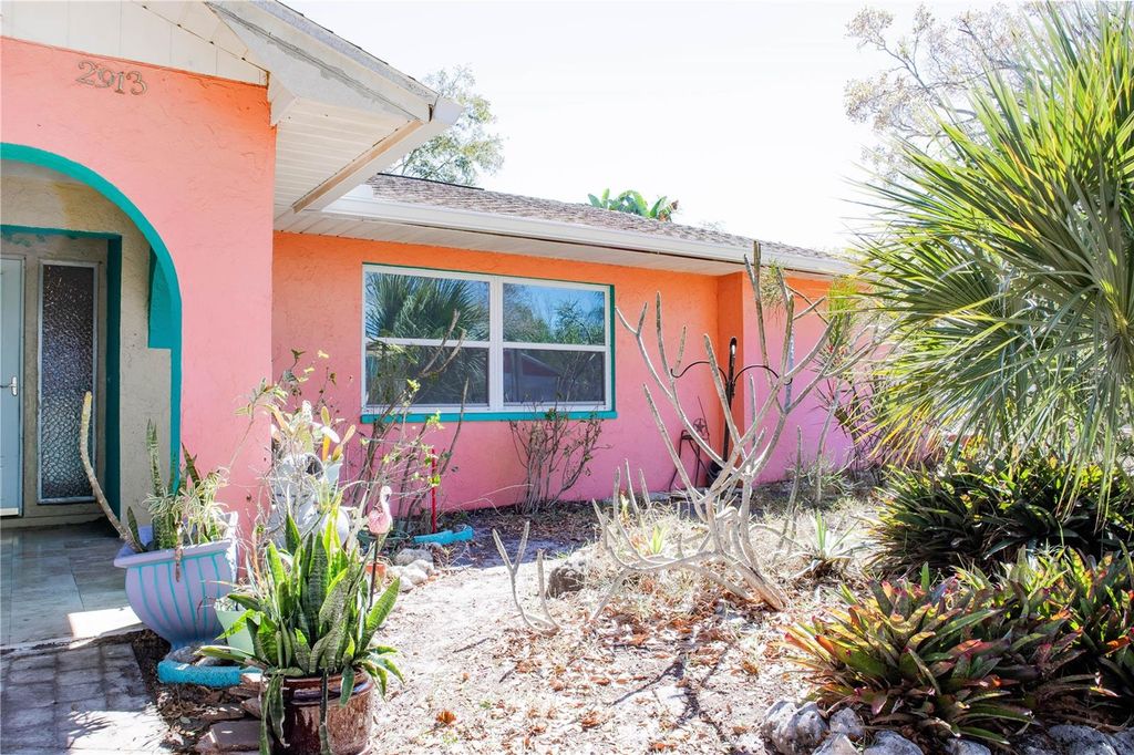 Photo of 2913 Fairfield Court, Dunedin, FL 34698 (MLS # TB8476727)