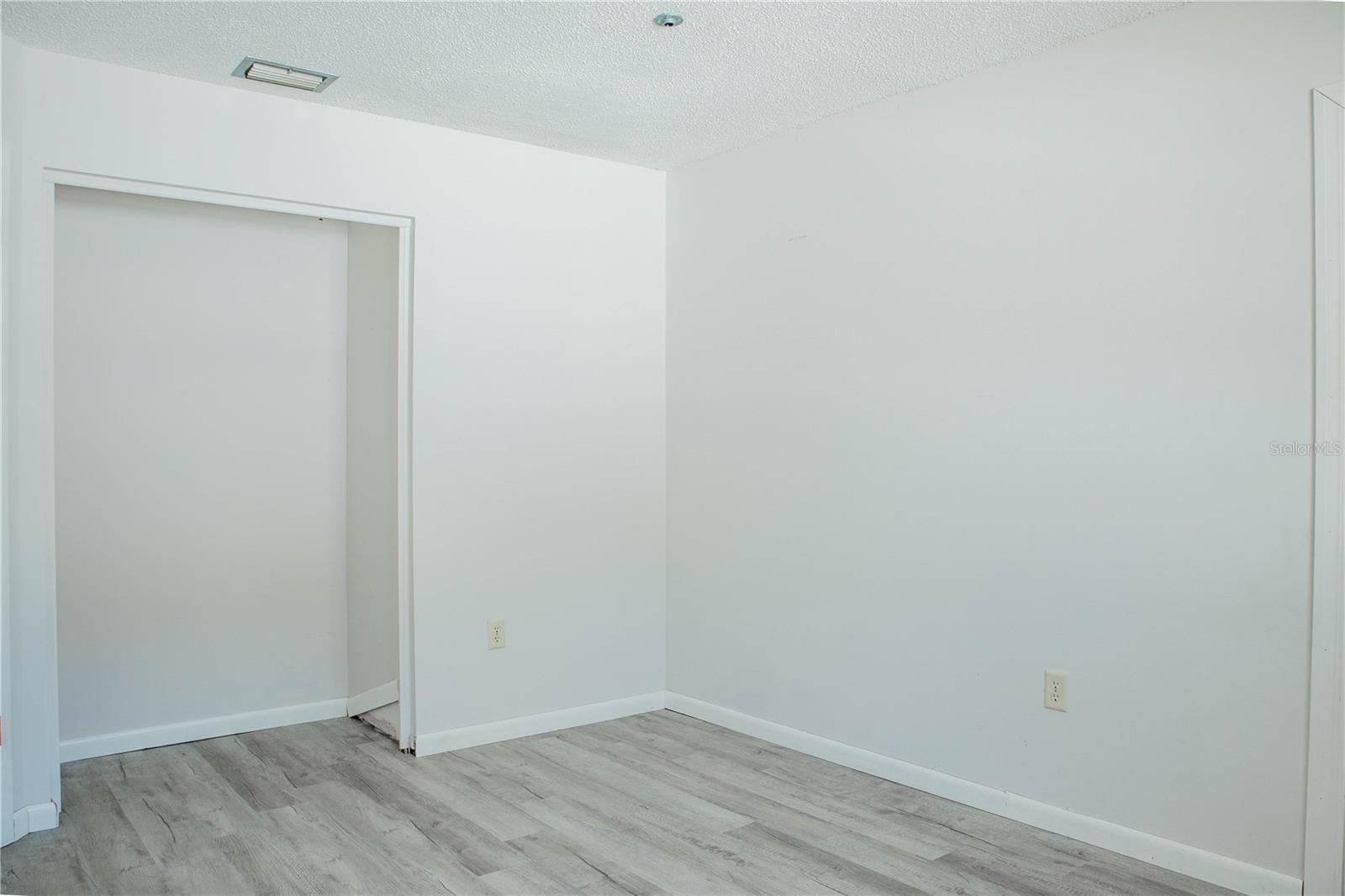 WILSHIRE ESTATES II - Residential