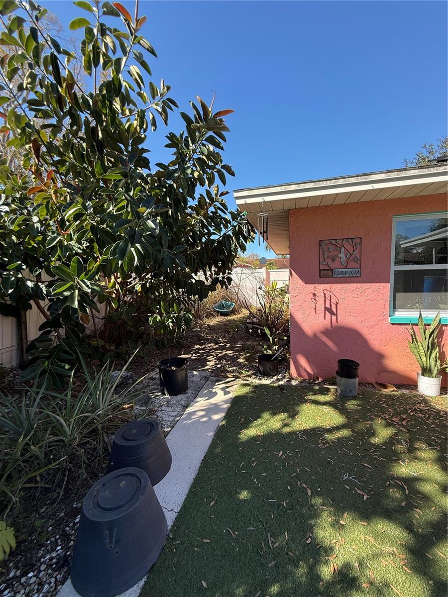 WILSHIRE ESTATES II - Residential