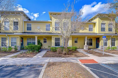 Photo of 228 Hardcastle Place, Valrico, FL 33594 (MLS # TB8463439)